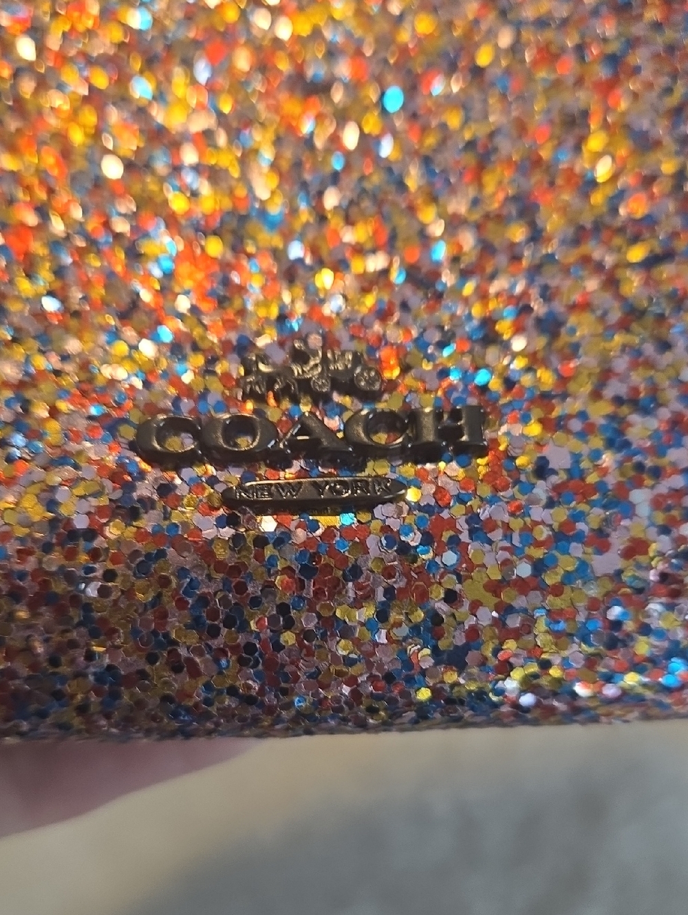 RARE Used Coach Keith Haring Glitter Small Zip Around Wallet - Picture 5 of 7